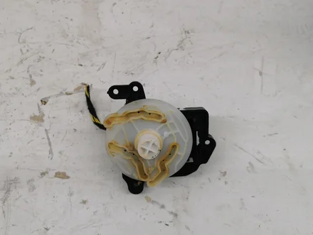 Opel 16000458 Corsa F 2021 Adjustment motor for regulating flap