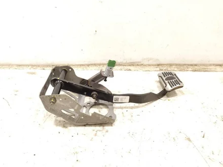 Maserati 670031105 GHIBLI (M157) 2017 Brake Pedal