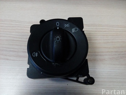 MERCEDES-BENZ A 906 545 01 04 / A9065450104 SPRINTER 3,5-t Box (906) 2015 Light switch