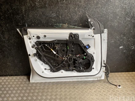 Tesla Model Y 2022 Door Left Front