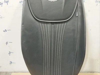 Aston Martin KY53-611D77-AB / KY53611D77AB DB11 (AM5) 2019 Galinė sėdynė