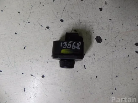 Seat 5F0 959 565 D / 5F0959565D LEON (5F1) 2013 Switch for electrically operated rear view mirror