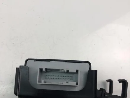 Audi 4H0907357B A4 (8K2, B8) 2010 Audio Amplifier