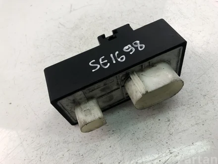 Volkswagen 1J0919506M GOLF IV (1J1) 2004 Control unit for radiator fan