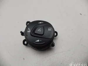 Ford DM5T-14K147-DA / DM5T14K147DA FOCUS III 2013 Блок многофункциональных клавиш рулевого колеса