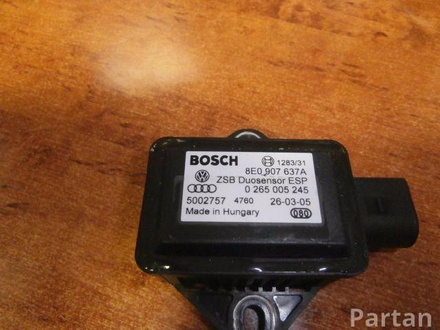 AUDI 8E0 907 637 A / 8E0907637A A8 (4E_) 2005 Sensor mvto. transversal, longitudinal