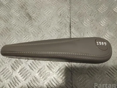 Chrysler 5RD24TRMAC Pacifica 2017 Armrest 