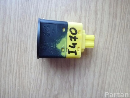 KIA CEE'D SW (ED) 2009 Key switch for deactivating airbag