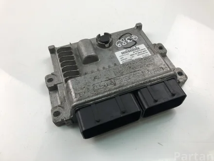 Citroën 9809447980; 9819213980 / 9809447980, 9819213980 JUMPY Box 2017 Control unit for engine