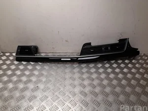 Audi 80C853189N, 80C853165AM, 80C820901 Q5 (FY) 2018 Rėmelis orlaidės