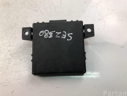 Audi 8R0907468L A4 (8K2, B8) 2013 Diagnosis interface for data bus (gateway)