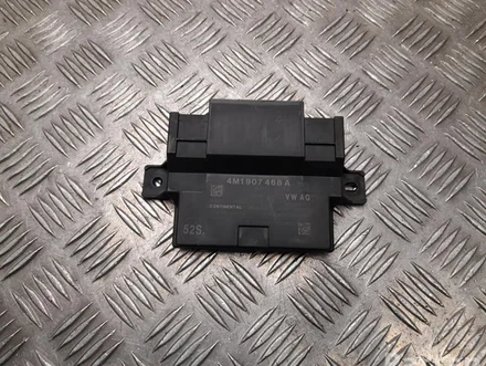 Audi 4M1 907 468 A / 4M1907468A Q7 (4M) 2015 Diagnosis interface for data bus (gateway)