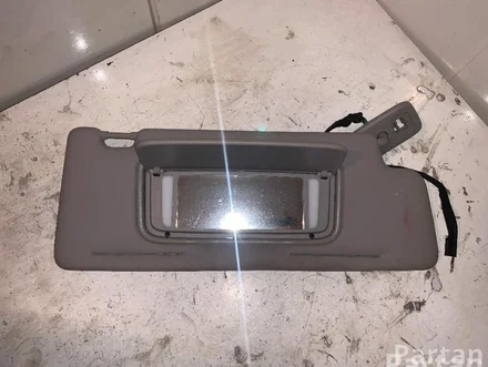 Volvo 30653404 S60 II 2011 Sun Visor with mirror with light right side