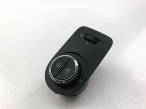 Opel 20930746 ZAFIRA TOURER C (P12) 2013 Light switch