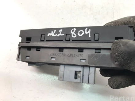 Volkswagen 3AB927238K PASSAT CC (357) 2011 Button for parking aid