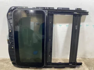 Maserati 06700258470 QUATTROPORTE VI 2014 Sunroof