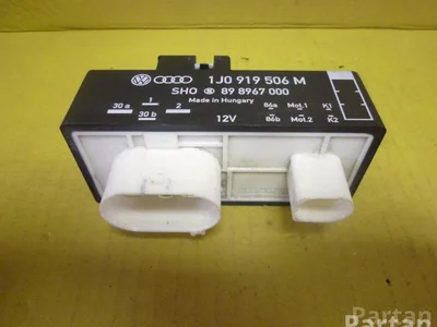 Audi 1J0 919 506 M / 1J0919506M A3 (8L1) 2002 Moduł sterujący wentylatora chłodnicy