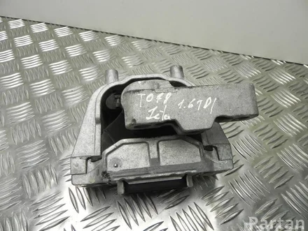 Volkswagen 1K0 199 262 CN / 1K0199262CN JETTA IV (162, 163) 2013 Zawieszenie silnika