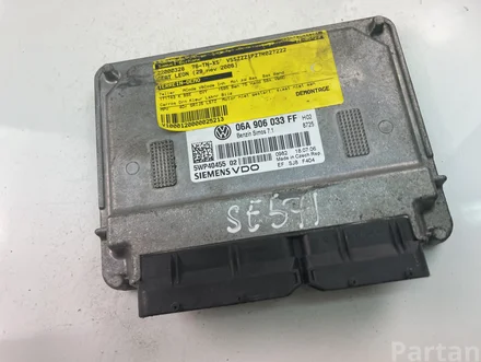 Seat 06A906033FF LEON (1P1) 2010 Control unit for engine