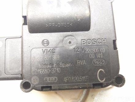 AUDI 4F0 820 511 B / 4F0820511B A6 (4B2, C5) 2000 Adjustment motor for regulating flap