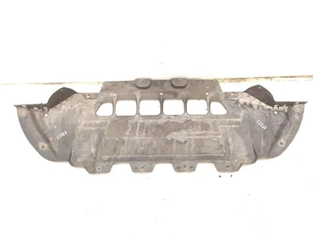 Maserati 670001748 GHIBLI (M157) 2017 Engine under tray