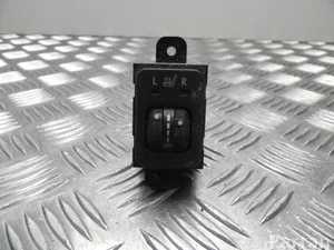 Subaru 7Z10L LEGACY IV Estate (BP) 2009 Switch for seat heating