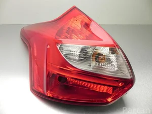 Ford BM51-13405-AK / BM5113405AK FOCUS III 2013 Taillight Left