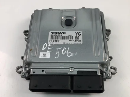 Volvo 31336983; 0281018414 / 31336983, 0281018414 S60 II 2013 Control unit for engine