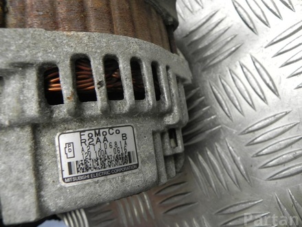 MAZDA A2TJ0681A 6 Stufenheck (GH) 2011 Generator