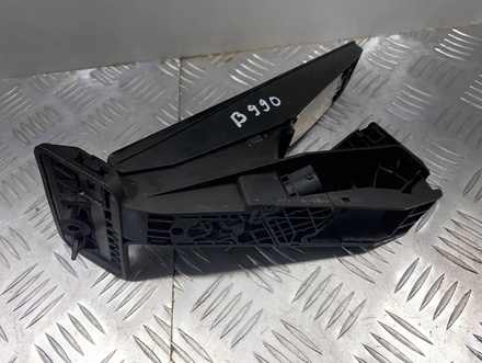 BMW 6860784 7 (F01, F02, F03, F04) 2014 Accelerator Pedal