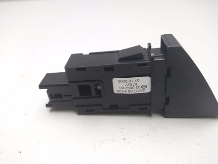 MAZDA GS1D 66 4H0A, GS1D664H0A / GS1D664H0A, GS1D664H0A 6 Saloon (GH) 2008 Emergency light/Hazard switch