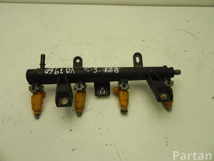 CITROËN 9655833580 C3 II 2010 Fuel rail