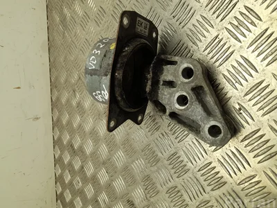 Cadillac 20847581 SRX 2011 Zawieszenie silnika