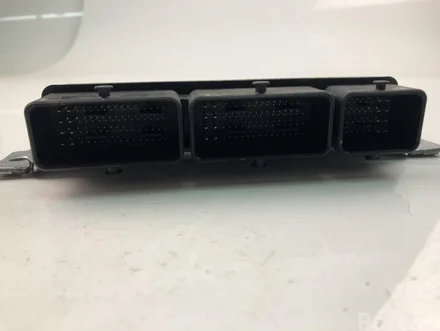 Dacia 237104639S; 237104638S / 237104639S, 237104638S SANDERO II 2021 Control unit for engine
