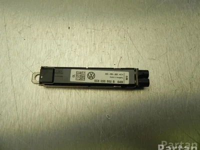 Volkswagen 5C6 035 552 B / 5C6035552B JETTA IV (162, 163) 2011 Antennenverstärker