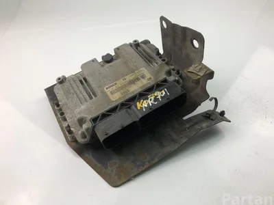 Opel 55556262; 0281011913 / 55556262, 0281011913 ZAFIRA B (A05) 2007 Unidad de control del motor