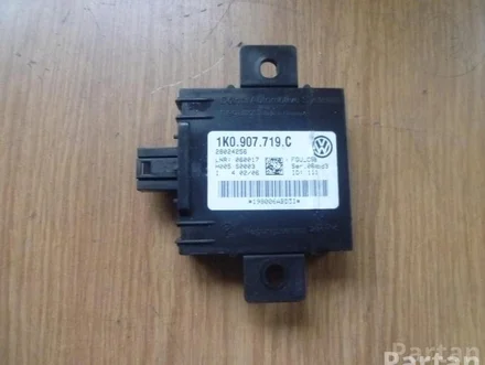 Volkswagen 1K0 907 719 C, 1K0.907.719.C / 1K0907719C, 1K0907719C GOLF PLUS (5M1, 521) 2006 Valdymo blokas nuo nutempimo ir vagystės