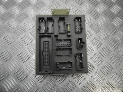 Ford 98AG 14A073 CH / 98AG14A073CH FOCUS Turnier (DNW) 2000 Saugiklių dėžė