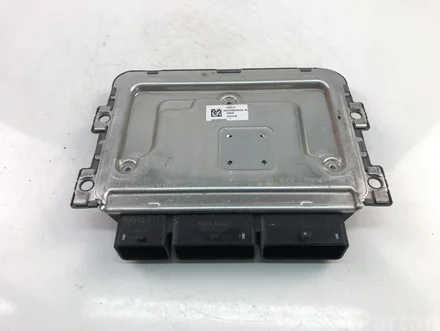 Dacia 237105098S; 237105100S / 237105098S, 237105100S SANDERO II 2015 Control unit for engine