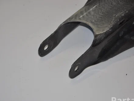 Mercedes-Benz A2473520700 EQA 2021 Arrière  bras inférieur right side