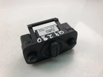 Ford 10099369 FIESTA VI 2012 Przełącznik świateł