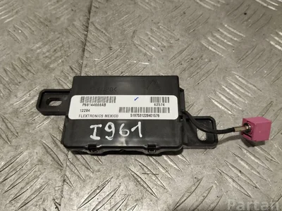 Dodge 68144668AB, P68144668AB RAM 1500 IV gen 2013 Receiver, Keyless System