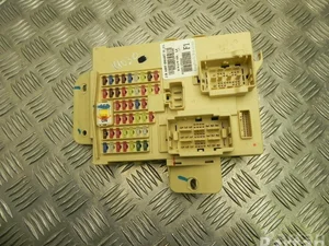 Kia 91955-2T010 / 919552T010 OPTIMA 2015 Fuse Box