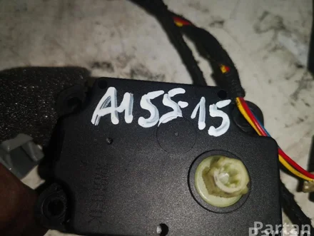 Volvo 30676699 V70 II (SW) 2004 Adjustment motor for regulating flap