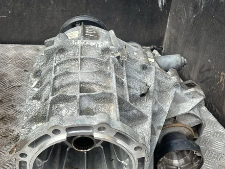 Ford JB3P7AA95AE, JB3P-7AA95-AE / JB3P7AA95AE, JB3P7AA95AE Ranger IV 2022 Skirstomoji dėžė