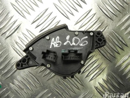 Mercedes-Benz A 211820 61 10 / A2118206110 E-CLASS (W211) 2005 Multifunction button set for steering wheel