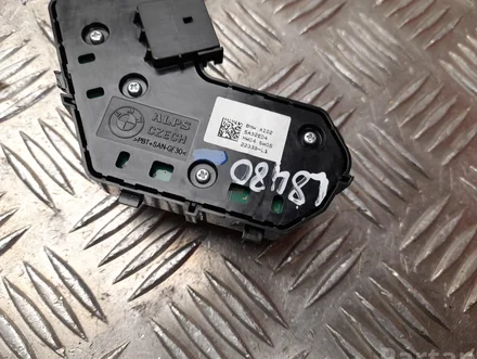 BMW 5A32ED4 iX 2023 Switch for seat adjustment Right Front