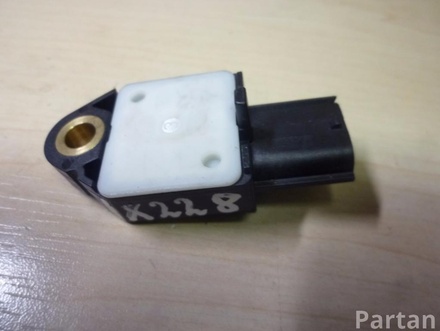 Toyota 89831-0D010 / 898310D010 YARIS (_P9_) 2009 Aufprallsensor (für Airbag)