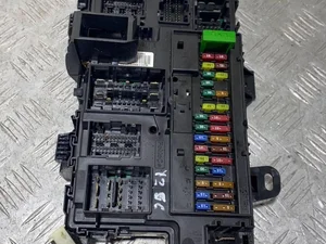 Ford FL3T15604DJ F-Series XIII 2015 Fuse Box