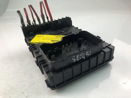 Volkswagen 1K0937125 GOLF V (1K1) 2007 Fuse Box